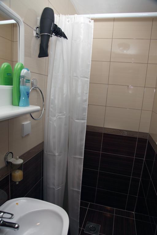 Silver House Hostel Čačak Szoba fotó