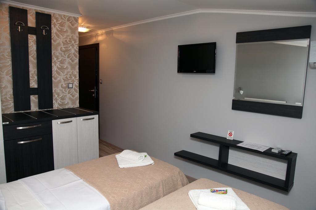 Silver House Hostel Čačak Szoba fotó